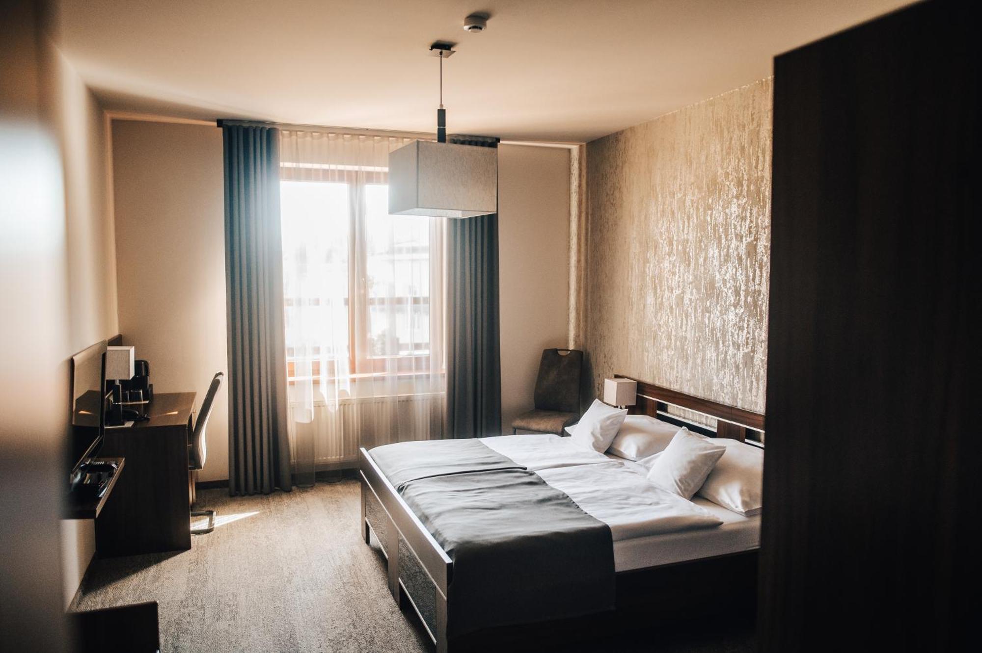 Hotel Elegance Šumperk Esterno foto