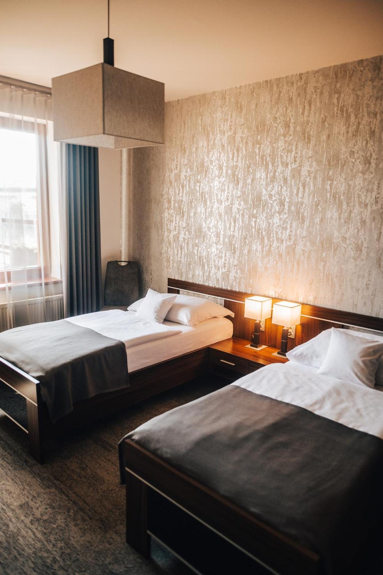 Hotel Elegance Šumperk Esterno foto